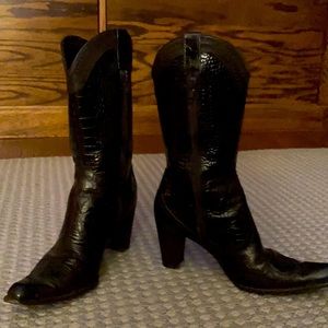 Stunning Stuart Weitzman Western style boots.